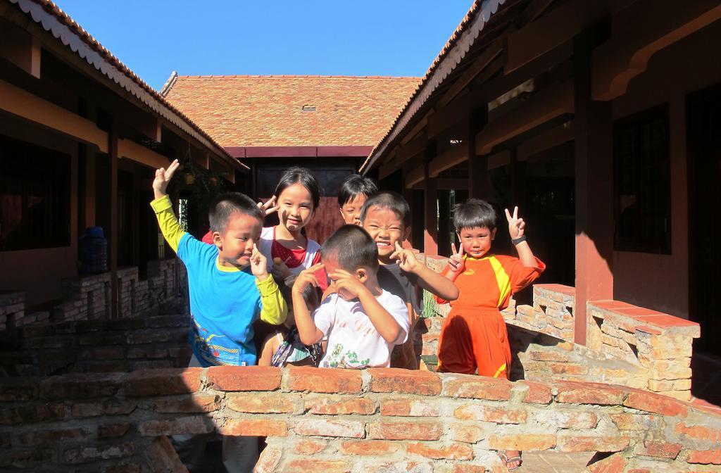 Gite Nam Hien Mekong Cho Lach Exterior foto